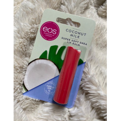 Натуральний бальзам для губ EOS Coconut Milk зволожуючий