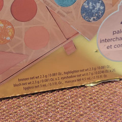 Лімітований набір для макіяжу Tarte Gift & Glam з 4 палетками