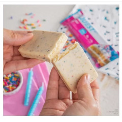 Енергетичний батончик Quest Nutrition Birthday Cake без цукру 1 шт 60 г