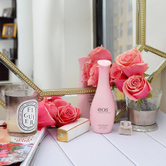 Лосьйон для інтенсивного зволоження шкіри EOS Evolution Ultra Hydration Berry Blossom 350 мл