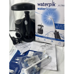 Ультразвуковий іригатор для порожнини рота з 6 насадками Waterpik WP-112 чорний