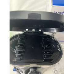 Ультразвуковий іригатор для порожнини рота з 6 насадками Waterpik WP-112 чорний