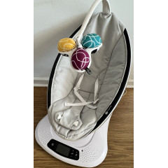 4Moms MamaRoo rocking chair (5 motion trajectories and 5 speeds + app and mobile with toys)