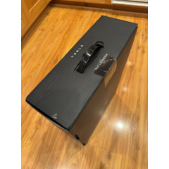 Зарядний пристрій Tesla Wall Connector Model 3 S X Y J1772 Gen 3 (48А) білого кольору