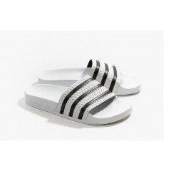 Men's Adidas Adilette white 280648 slippers (size 41/42)