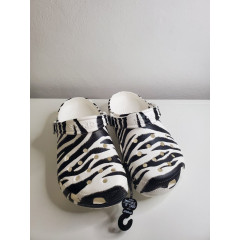 Women's Crocs Classic Zebra Animal Print in size 37 (24 cm)