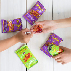 Annie's Homegrown Organic Bunny Fruit Snacks are organic fruit snacks in the shape of bunnies with various flavors (24 packs of 23g each).