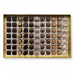 Assortment of chocolate candies in a velvet gift boxade Berlin (870g, 77 pieces)