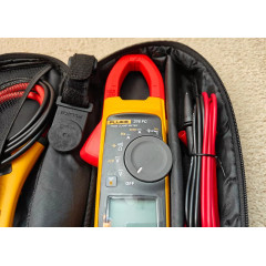 Професійні струмові кліщі Fluke 376 FC з True-RMS до 1000 Вольт