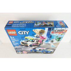 Конструктор LEGO City Погоня поліції за вантажівкою з морозивом 317 деталей (60314)