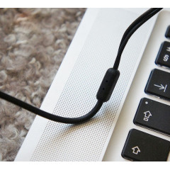 Накладні навушники JAYS v-JAYS чорні