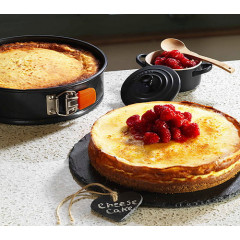 Роз'ємна форма для випікання Le Creuset кругла 26 см (чорний)