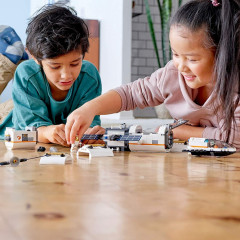 Конструктор LEGO City: Місячна космічна станція 412 деталей (60227)