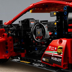 Конструктор LEGO Technic Ferrari 488 GTE “AF Corse #51” (42125)