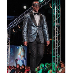 Мужская карнавальная маска Beyond Masquerade чёрная (металл)