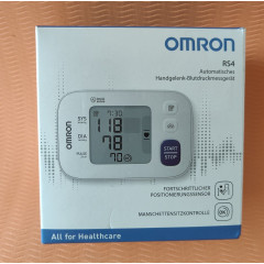 Автоматический тонометр на запястье Omron RS4