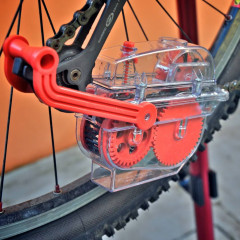 Машинка для чищення велосипедного ланцюга Weldtite Dirtwash Chain Cleaning Machine та дегрізер (75 мл)