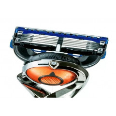 Gillette Fusion ProGlide Silvertouch Flexball razor with stand and 1 cartridge