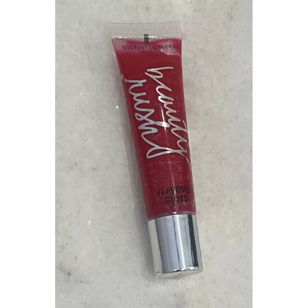 Вишневий блиск для губ з ароматом Cherry Bomb від Victoria's Secret 13
